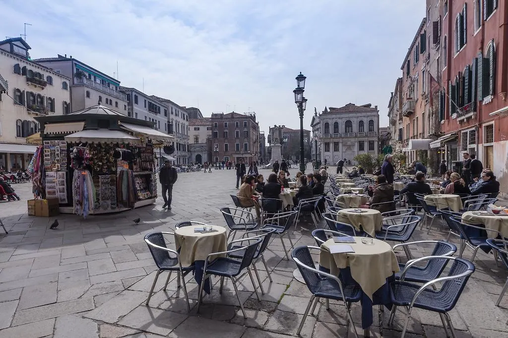 Locanda Art Deco Venice Guest house