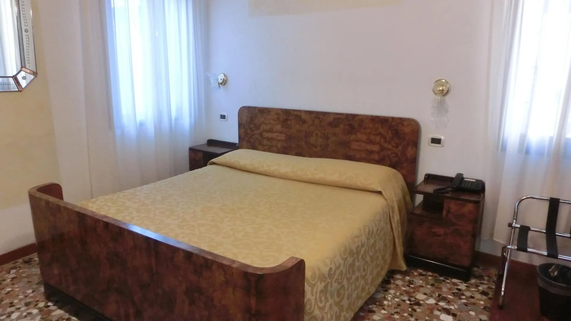 Locanda Art Deco Venice 3*,
