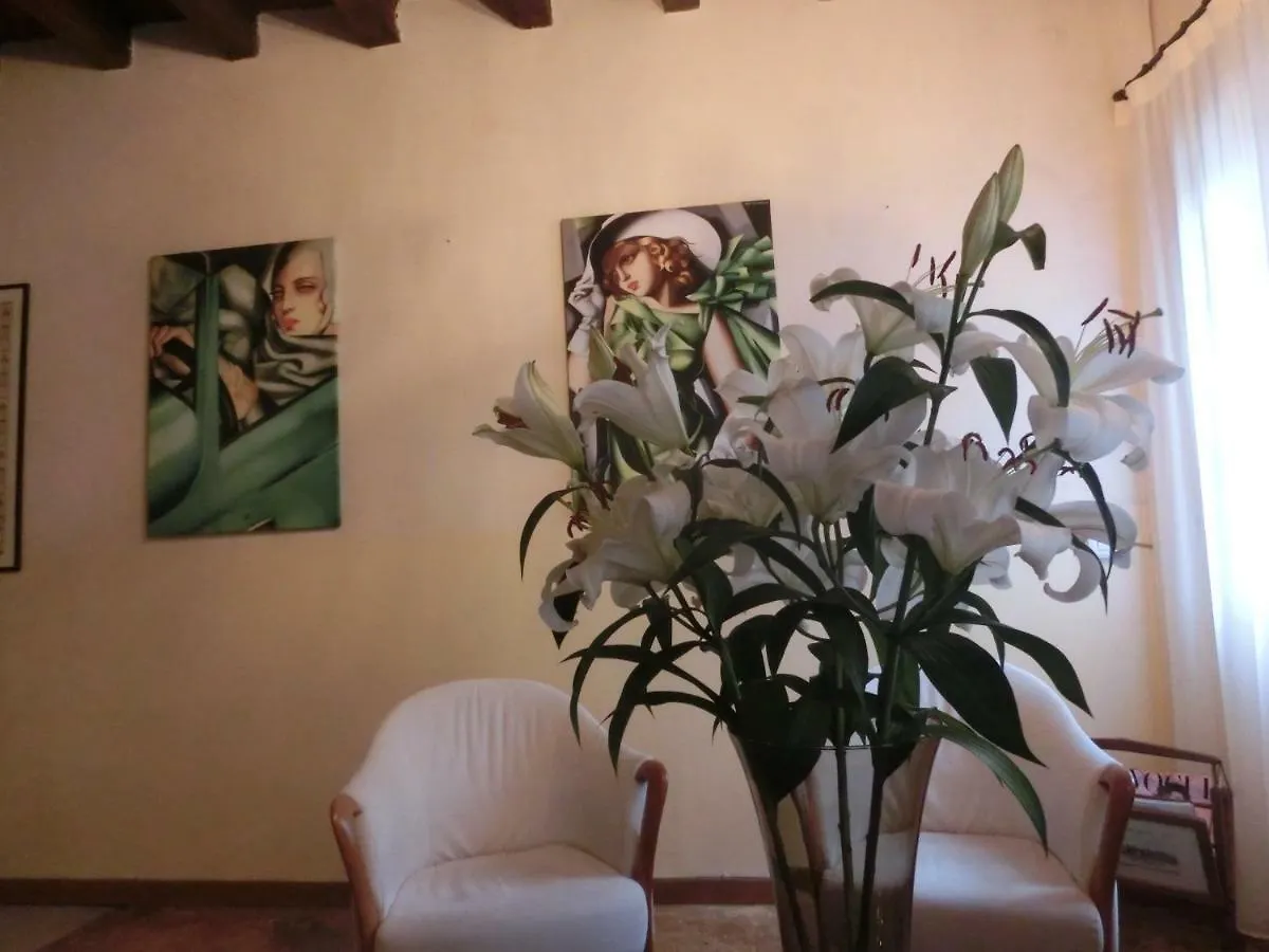 Locanda Art Deco Venice Guest house